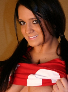 Brooke shows off why shes a perfect 10 from Southern Brooke